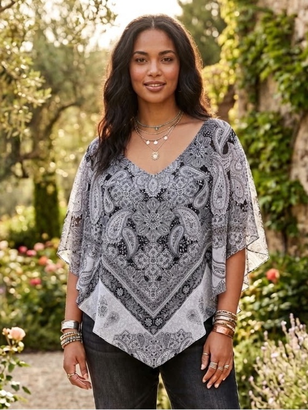 Roz & Ali Plus Black and White Paisley Scoop Neck Poncho Tunic